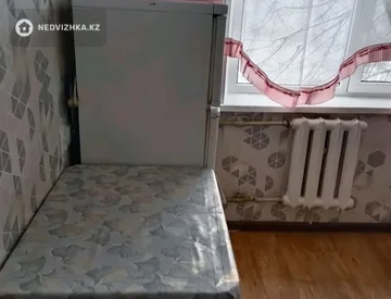 2-комнатная квартира, этаж 2 из 4, 46 м², миниатюра 3