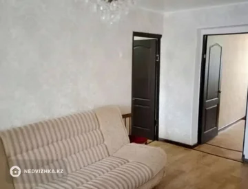 2-комнатная квартира, этаж 2 из 4, 46 м², миниатюра 4