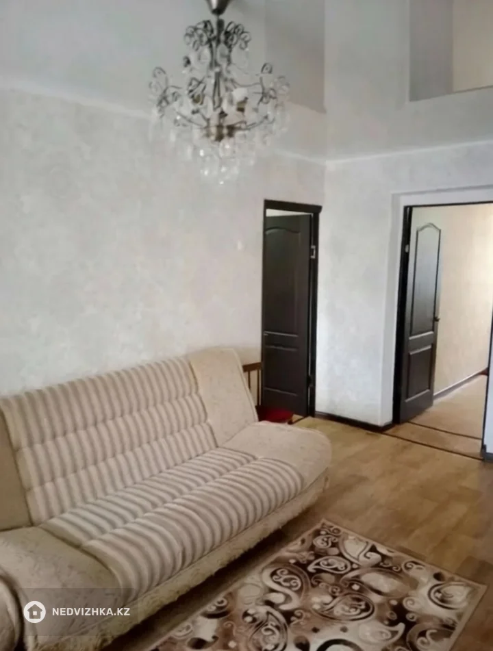 2-комнатная квартира, этаж 2 из 4, 46 м², фотография 4
