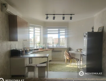 2-комнатная квартира, этаж 4 из 5, 54 м², миниатюра 3