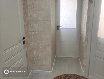 2-комнатная квартира, этаж 4 из 5, 54 м², миниатюра 10