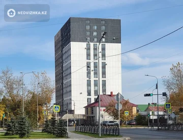 1-комнатная квартира, этаж 13 из 16, 30 м², миниатюра 1
