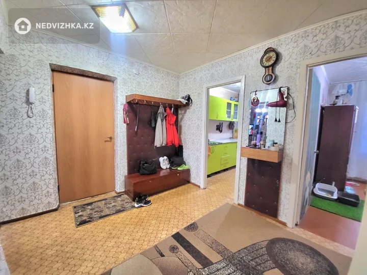 3-комнатная квартира, этаж 3 из 5, 58 м², фотография 3