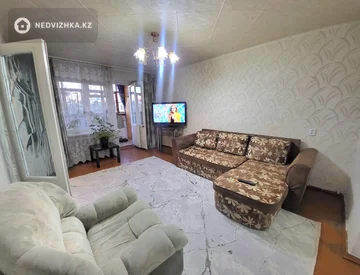 3-комнатная квартира, этаж 3 из 5, 58 м², миниатюра 8