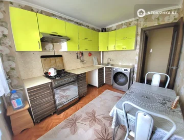 3-комнатная квартира, этаж 5 из 10, 62 м², миниатюра 10