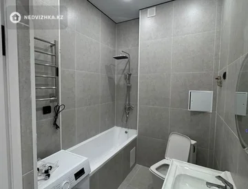 2-комнатная квартира, этаж 5 из 10, 65 м², миниатюра 4