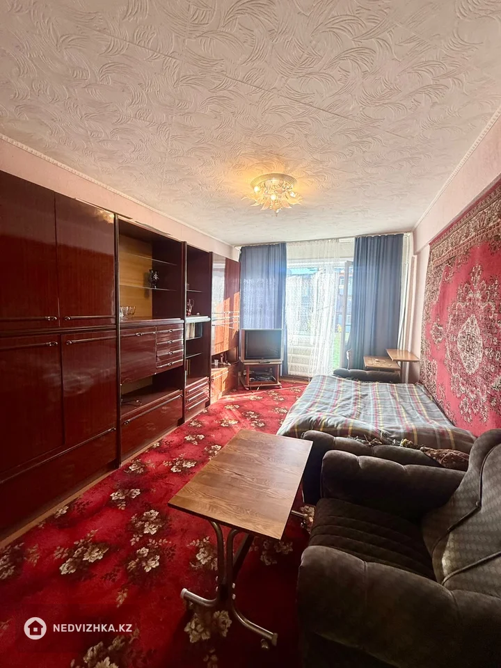 2-комнатная квартира, этаж 2 из 5, 44 м², фотография 3