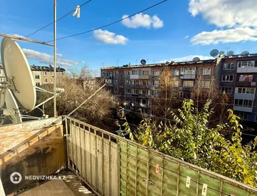 2-комнатная квартира, этаж 2 из 5, 44 м², миниатюра 2