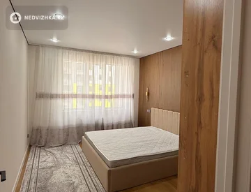 3-комнатная квартира, этаж 4 из 12, 64 м², На длительный срок, миниатюра 4