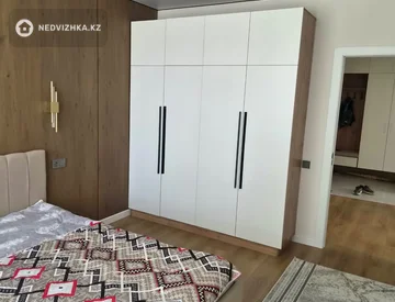 3-комнатная квартира, этаж 4 из 12, 64 м², На длительный срок, миниатюра 5