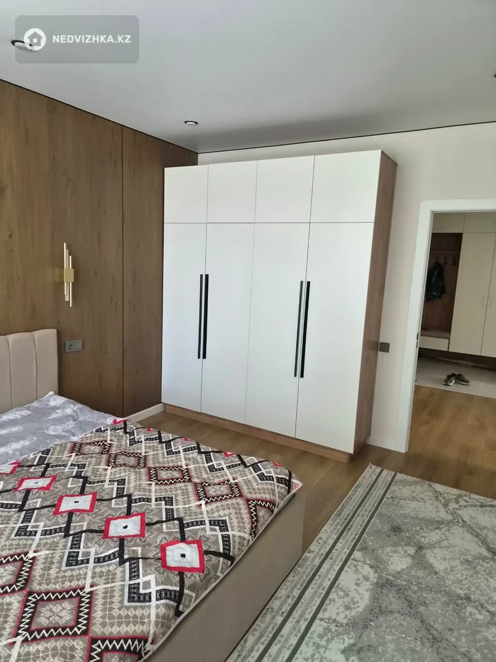 3-комнатная квартира, этаж 4 из 12, 64 м², На длительный срок, фотография 5