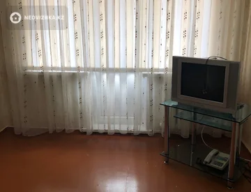 2-комнатная квартира, этаж 2 из 5, 46 м², миниатюра 2