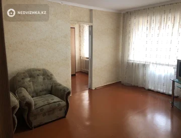2-комнатная квартира, этаж 2 из 5, 46 м², миниатюра 3