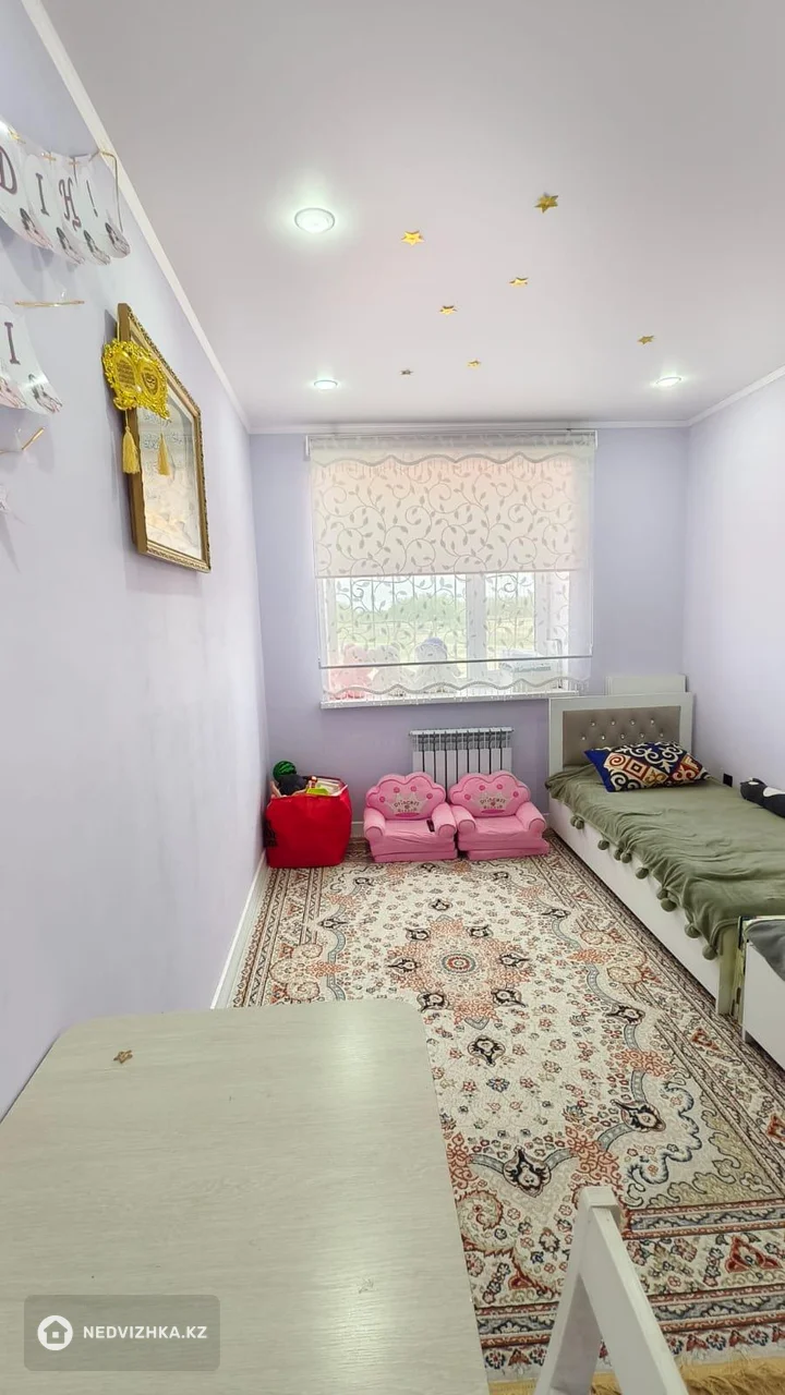4-комнатная квартира, этаж 1 из 5, 102 м², фотография 4