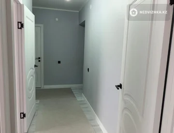 4-комнатная квартира, этаж 1 из 5, 102 м², миниатюра 6