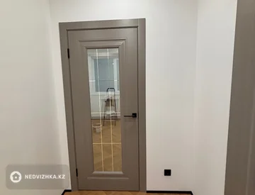 3-комнатная квартира, этаж 4 из 5, 98 м², миниатюра 6