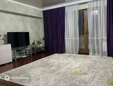 3-комнатная квартира, этаж 1 из 5, 101 м², миниатюра 1
