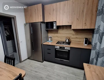 2-комнатная квартира, этаж 2 из 2, 43 м², миниатюра 2