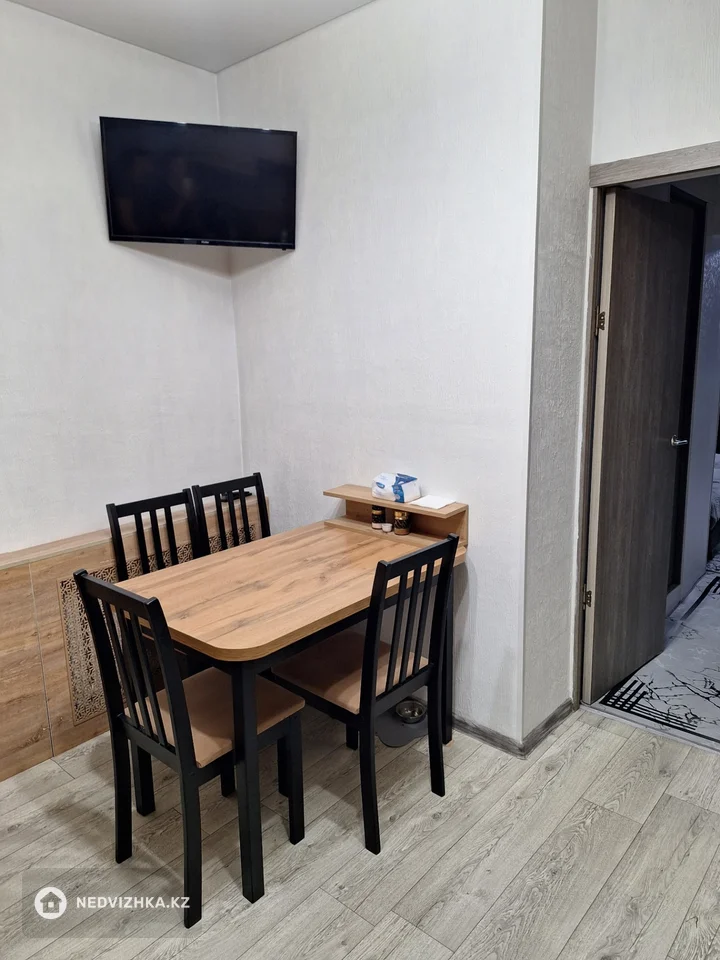 2-комнатная квартира, этаж 2 из 2, 43 м², фотография 3