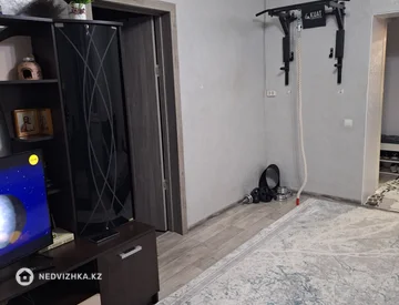 2-комнатная квартира, этаж 2 из 2, 43 м², миниатюра 9
