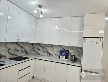 3-бөлмелі пәтер, қабат 7 барлық қабат саны 12, 77 м², 3-нобай