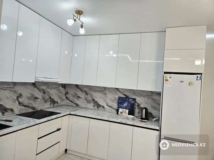 3-комнатная квартира, этаж 7 из 12, 77 м², 3-фотосурет