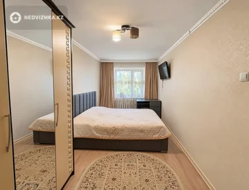 2-комнатная квартира, этаж 1 из 5, 49 м², миниатюра 2