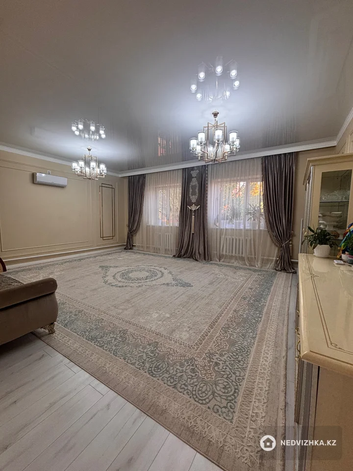 7-комнатный дом, 13 соток, 250 м², фотография 4