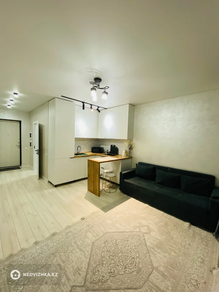 2-комнатная квартира, этаж 4 из 9, 52 м², фотография 2