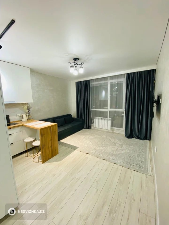 2-комнатная квартира, этаж 4 из 9, 52 м², фотография 3