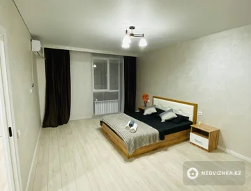 2-комнатная квартира, этаж 4 из 9, 52 м², миниатюра 11