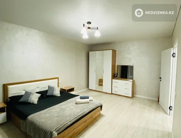 2-комнатная квартира, этаж 4 из 9, 52 м², миниатюра 12