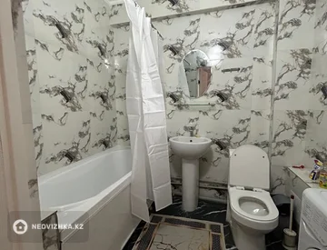 2-комнатная квартира, этаж 1 из 5, 45 м², На длительный срок, миниатюра 4