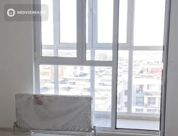 2-комнатная квартира, этаж 9 из 10, 68 м², миниатюра 4