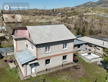 6-бөлмелі үй, 18 соттық, 280 м², 4-нобай