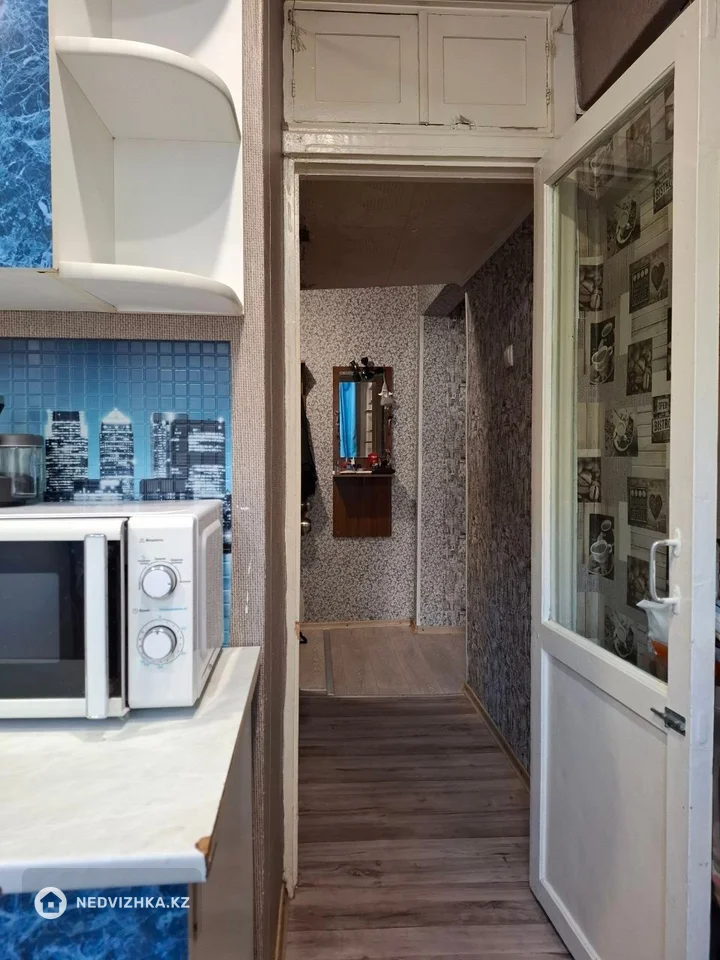 3-комнатная квартира, этаж 2 из 5, 61 м², фотография 3
