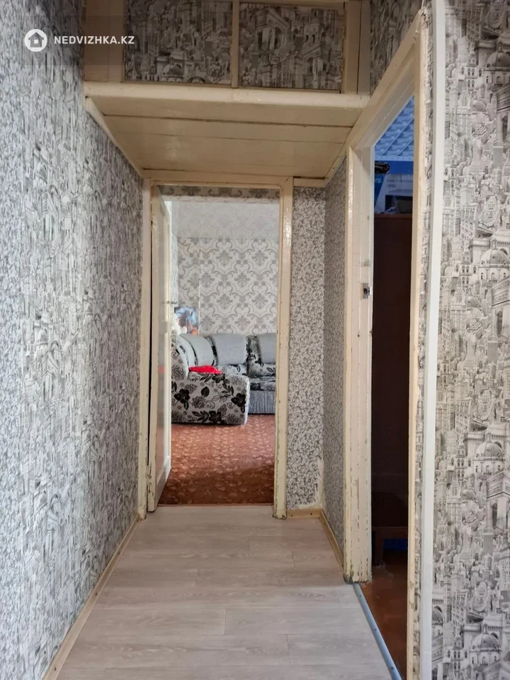 3-комнатная квартира, этаж 2 из 5, 61 м², фотография 4