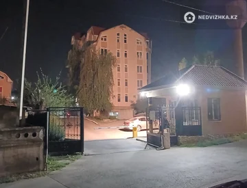 2-комнатная квартира, этаж 2 из 5, 52 м², миниатюра 1