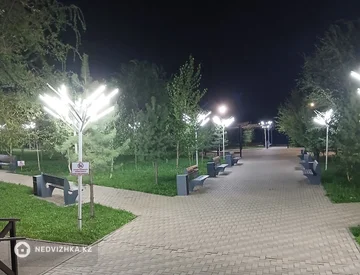 2-комнатная квартира, этаж 2 из 5, 52 м², миниатюра 2