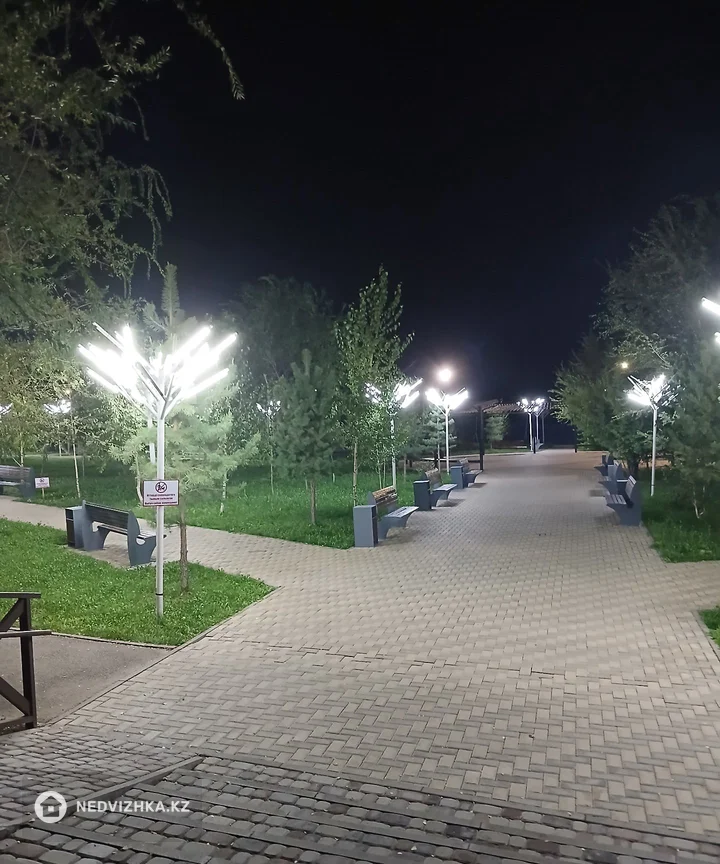 2-комнатная квартира, этаж 2 из 5, 52 м², фотография 2