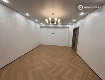 3-комнатная квартира, этаж 4 из 5, 98 м², миниатюра 4