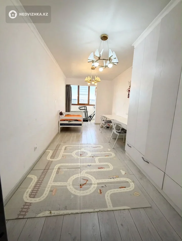 3-комнатная квартира, этаж 12 из 16, 119 м²