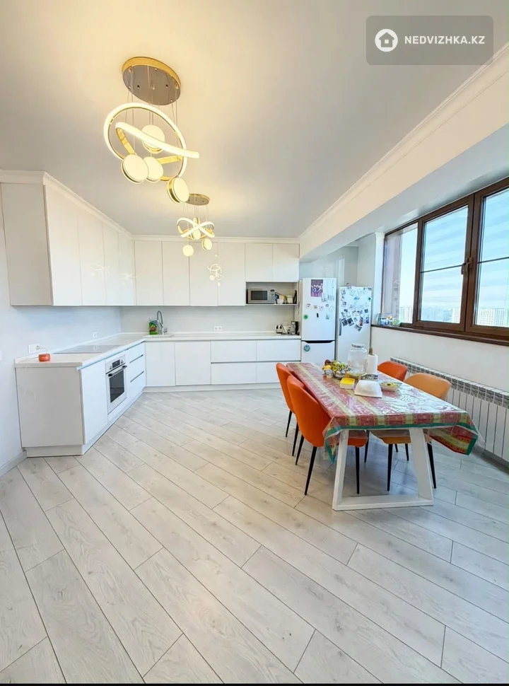 3-комнатная квартира, этаж 12 из 16, 119 м², фотография 2