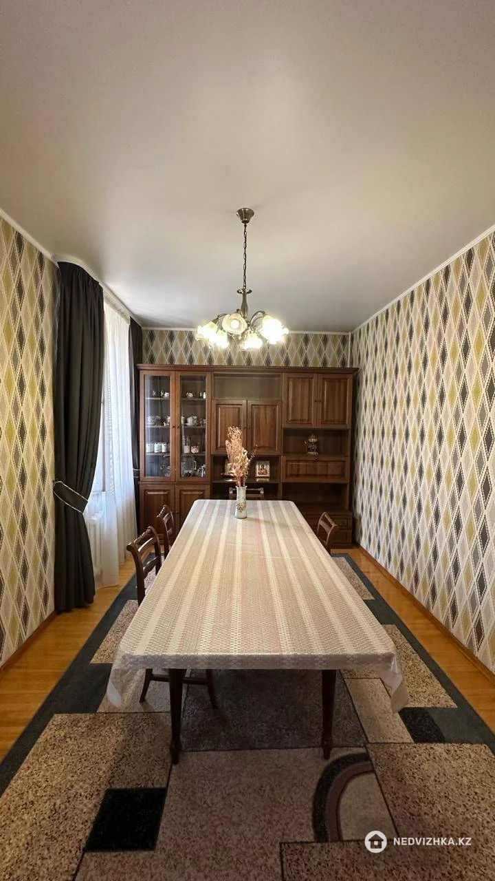 6-комнатный дом, 16.4 соток, 315 м², фотография 2