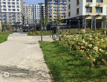 2-комнатная квартира, этаж 6 из 6, 60 м², миниатюра 2