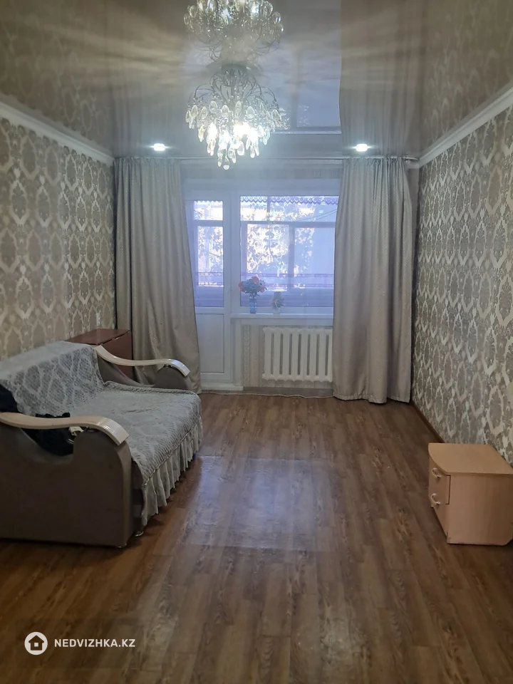2-комнатная квартира, этаж 2 из 5, 44 м², На длительный срок
