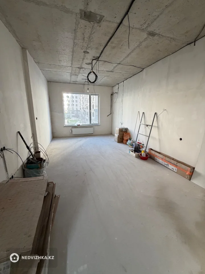 2-комнатная квартира, этаж 2 из 12, 82 м², 5-фотосурет