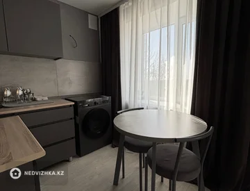 1-комнатная квартира, этаж 3 из 5, 30 м², По часам, миниатюра 3