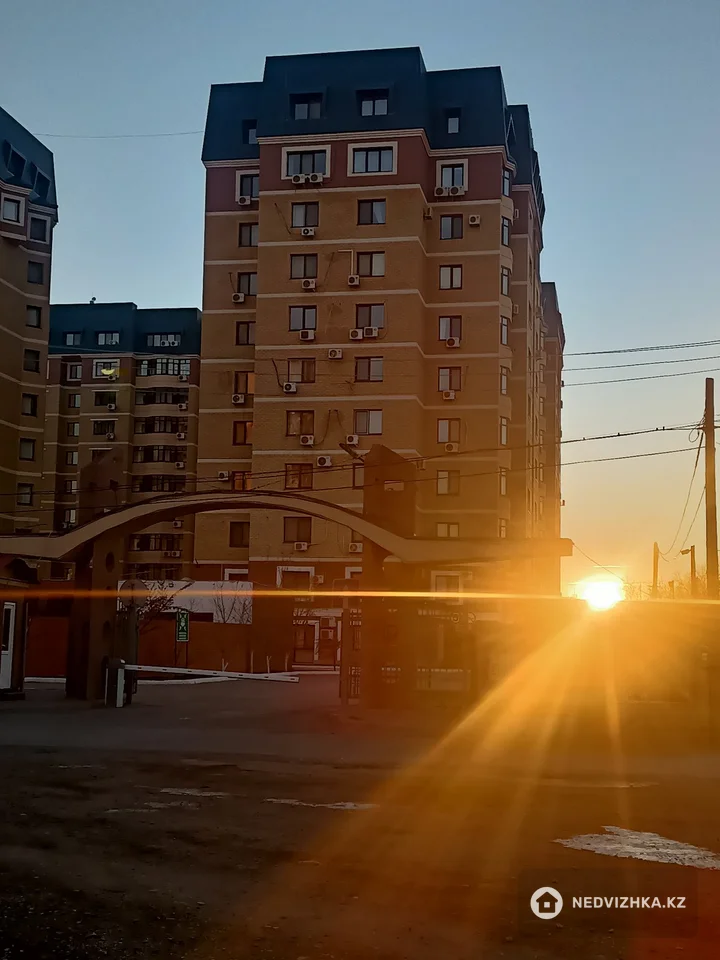 3-комнатная квартира, этаж 6 из 10, 104 м²