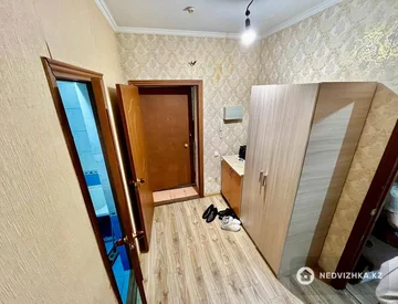 1-комнатная квартира, этаж 11 из 12, 43 м², миниатюра 6